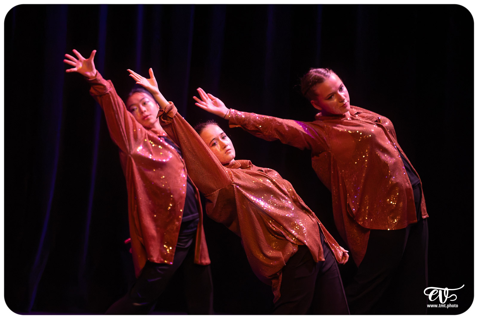 ECOLE DE DANSE CÉCILE ADAMOW